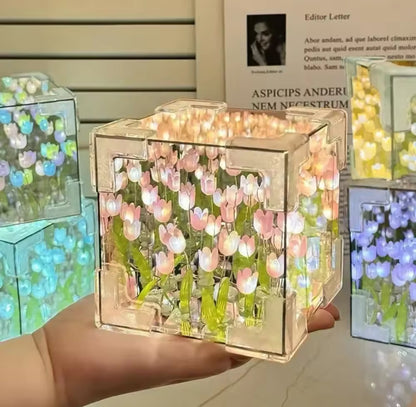 Lampada Cubo Distesa di Fiori