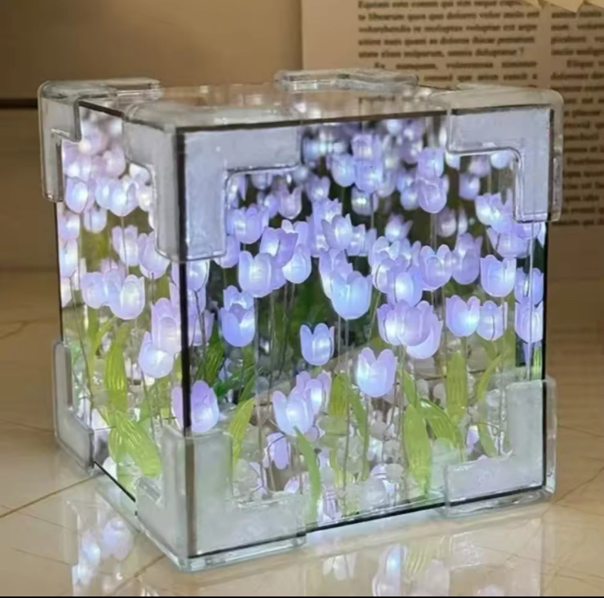 Lampada Cubo Distesa di Fiori