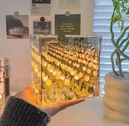 Lampada Cubo Distesa di Fiori