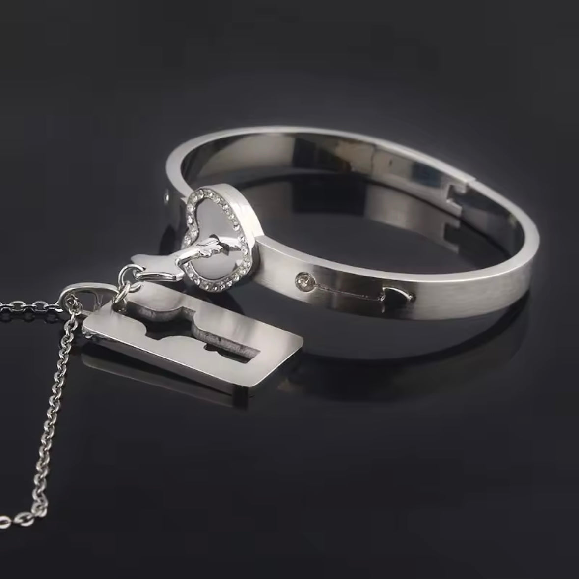 Set Bracciale e Collana ‘Love & Lock’