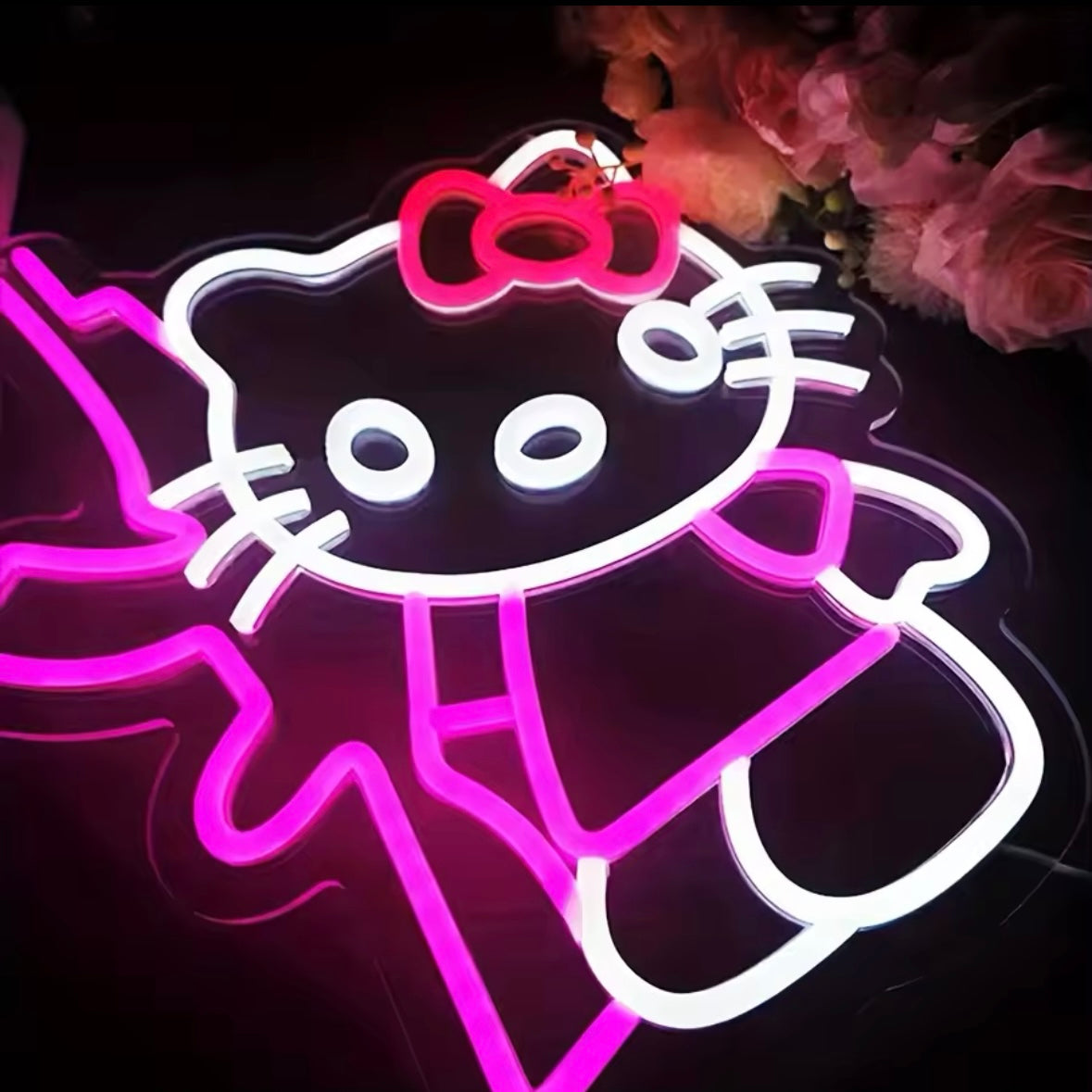 Lampada in Stile Neon Hello Kitty Armata