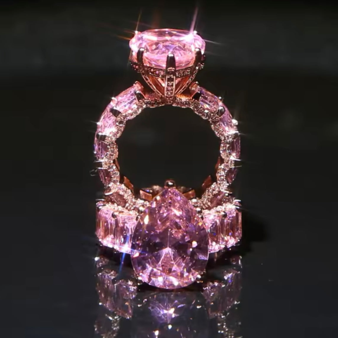 Anello 'Full Iced' con Zirconi Rosa - Oro